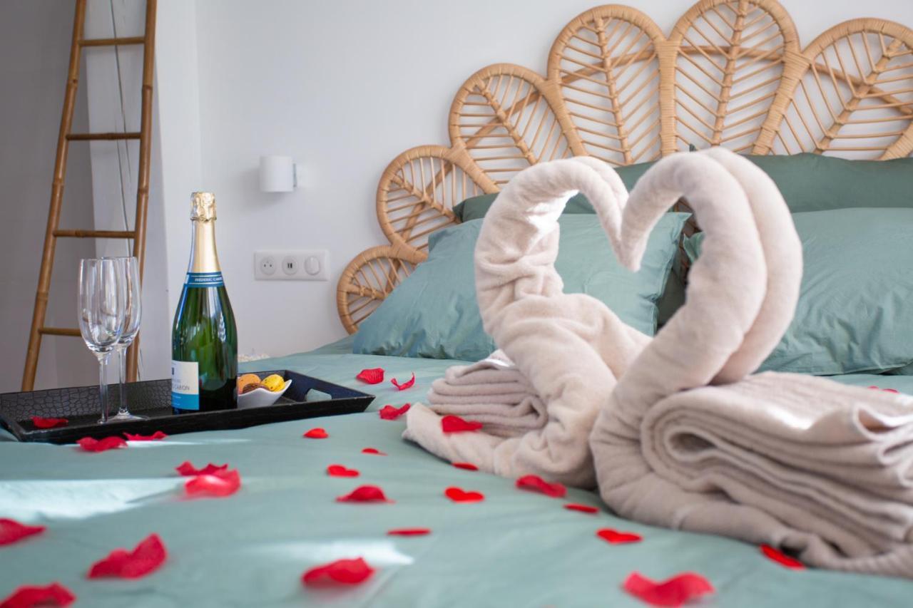 Lovina Chambre De Charme Avec Jaccuzi Velaux Zewnętrze zdjęcie