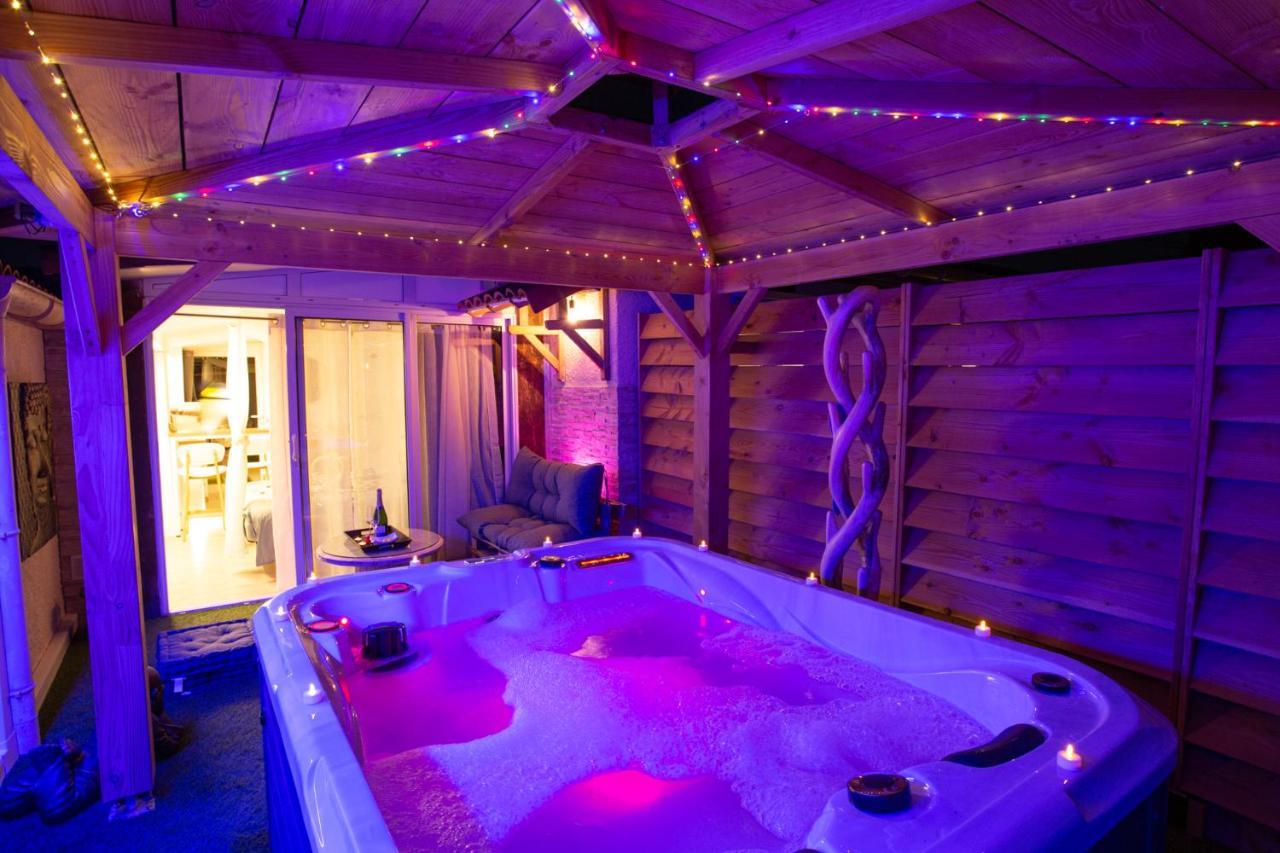 Lovina Chambre De Charme Avec Jaccuzi Velaux Zewnętrze zdjęcie