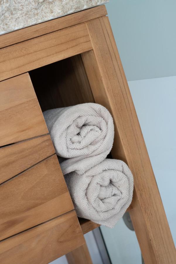 Lovina Chambre De Charme Avec Jaccuzi Velaux Zewnętrze zdjęcie