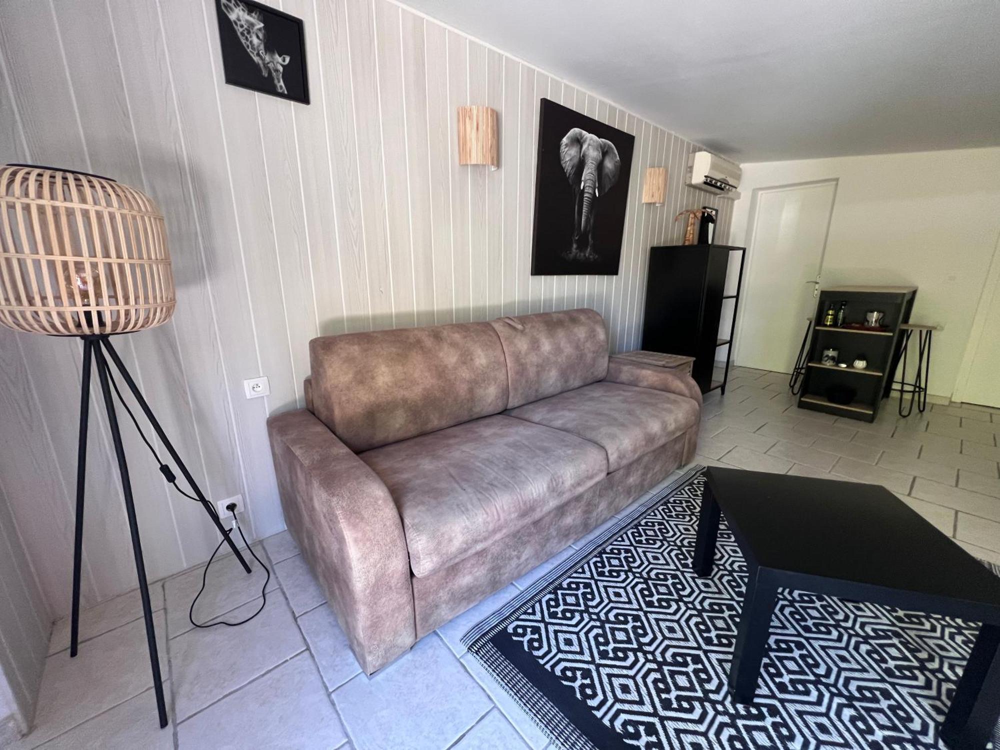 Lovina Chambre De Charme Avec Jaccuzi Velaux Zewnętrze zdjęcie